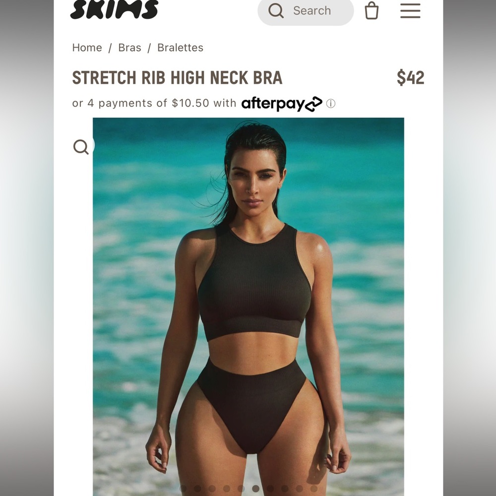 Skims crop top color SOOT